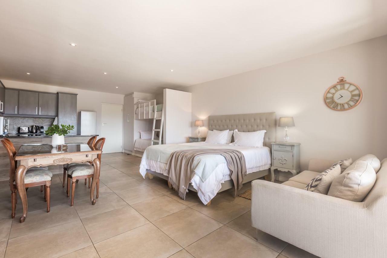 Sunrise Bay Self Catering Apartment Plettenberg Bay Bagian luar foto